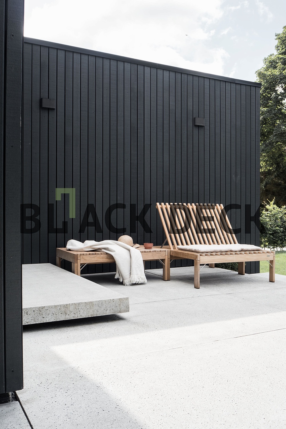 Забор из ДПК: Какую заборную доску из ДПК лучше выбрать